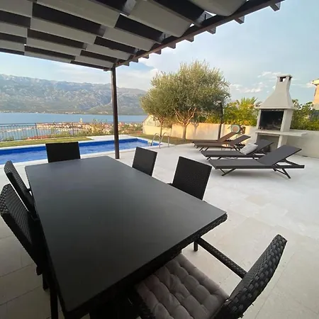Mediterranean With Pool, Beach, Panoramic View - By Traveler Tourist Agency Krk - Id 2509 Vinjerac