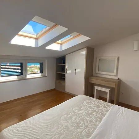 Mediterranean With Pool, Beach, Panoramic View - By Traveler Tourist Agency Krk - Id 2509 Villa Vinjerac