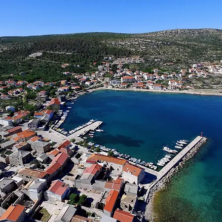 Mediterranean With Pool, Beach, Panoramic View - By Traveler Tourist Agency Krk - Id 2509 * Vinjerac
