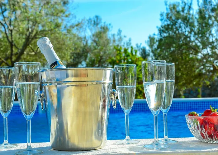 Mediterranean With Pool, Beach, Panoramic View - By Traveler Tourist Agency Krk - Id 2509 *