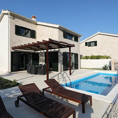 Vila Mediterranean With Pool, Beach, Panoramic View - By Traveler Tourist Agency Krk - Id 2509