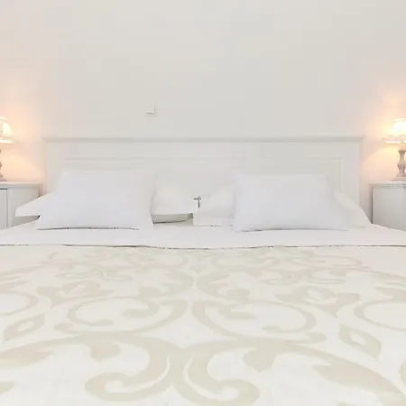 Mediterranean With Pool, Beach, Panoramic View - By Traveler Tourist Agency Krk - Id 2509 Vila