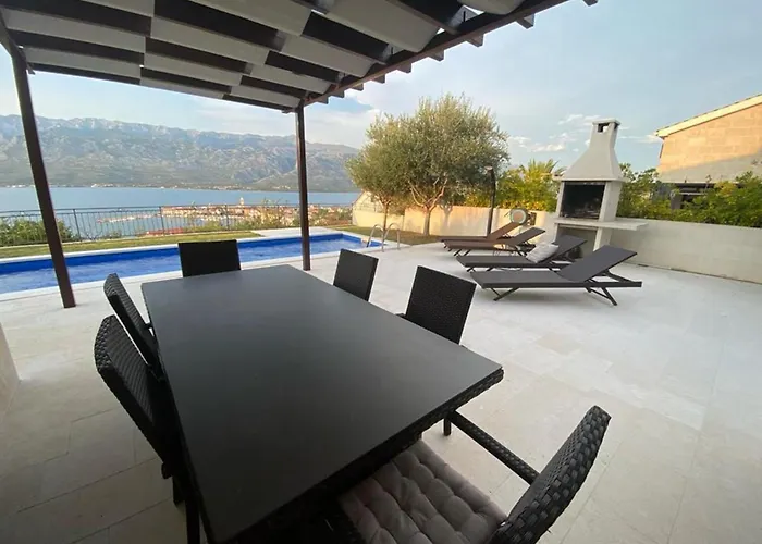 Mediterranean With Pool, Beach, Panoramic View - By Traveler Tourist Agency Krk - Id 2509 Виньерац